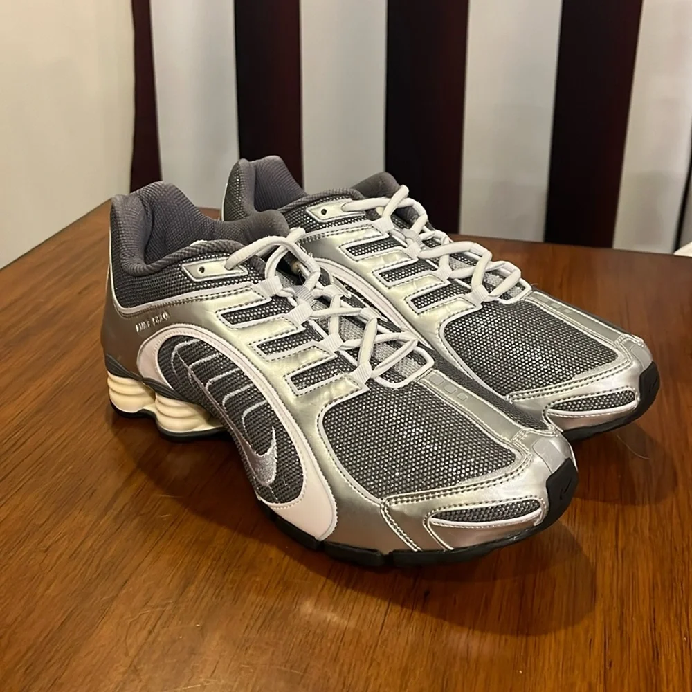 Nike Shox Navina Premium Shoes Sneakers Sparkle New 337775 001 Women’s Size 10